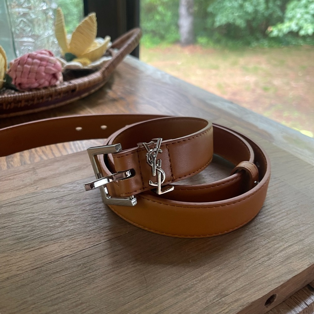 Women’s Brown YSL Leather Belt Size 33-35